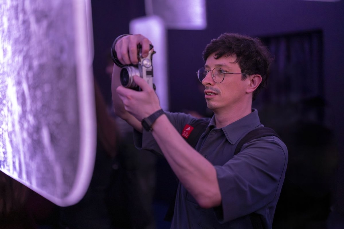 PRECIOSA_Lighting_MDW2026_Drifting_Lights_Mood_Jan_Doležal_16_fullhd