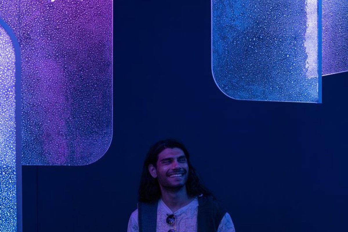 PRECIOSA_Lighting_MDW2026_Drifting_Lights_Mood_Jan_Doležal_11_fullhd (1)