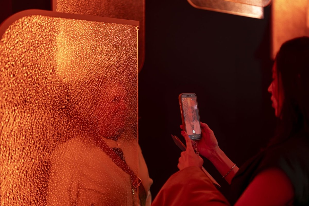 PRECIOSA_Lighting_MDW2026_Drifting_Lights_Mood_Jan_Doležal_8_fullhd (1)